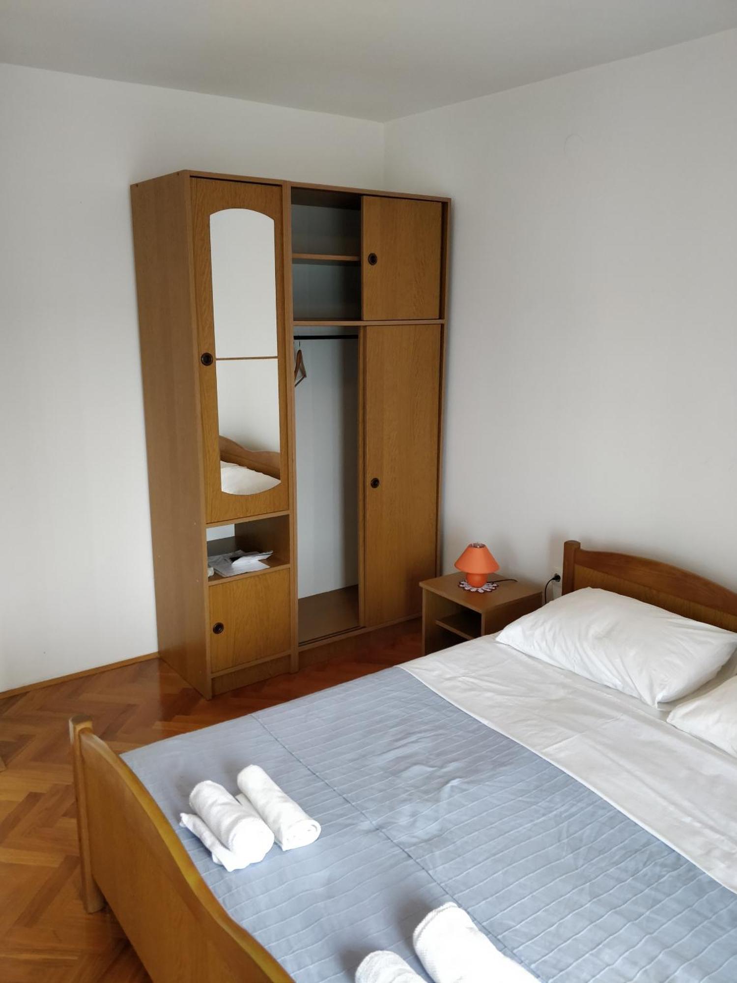 Apartments By The Sea Novalja, Pag - 9326 الغرفة الصورة