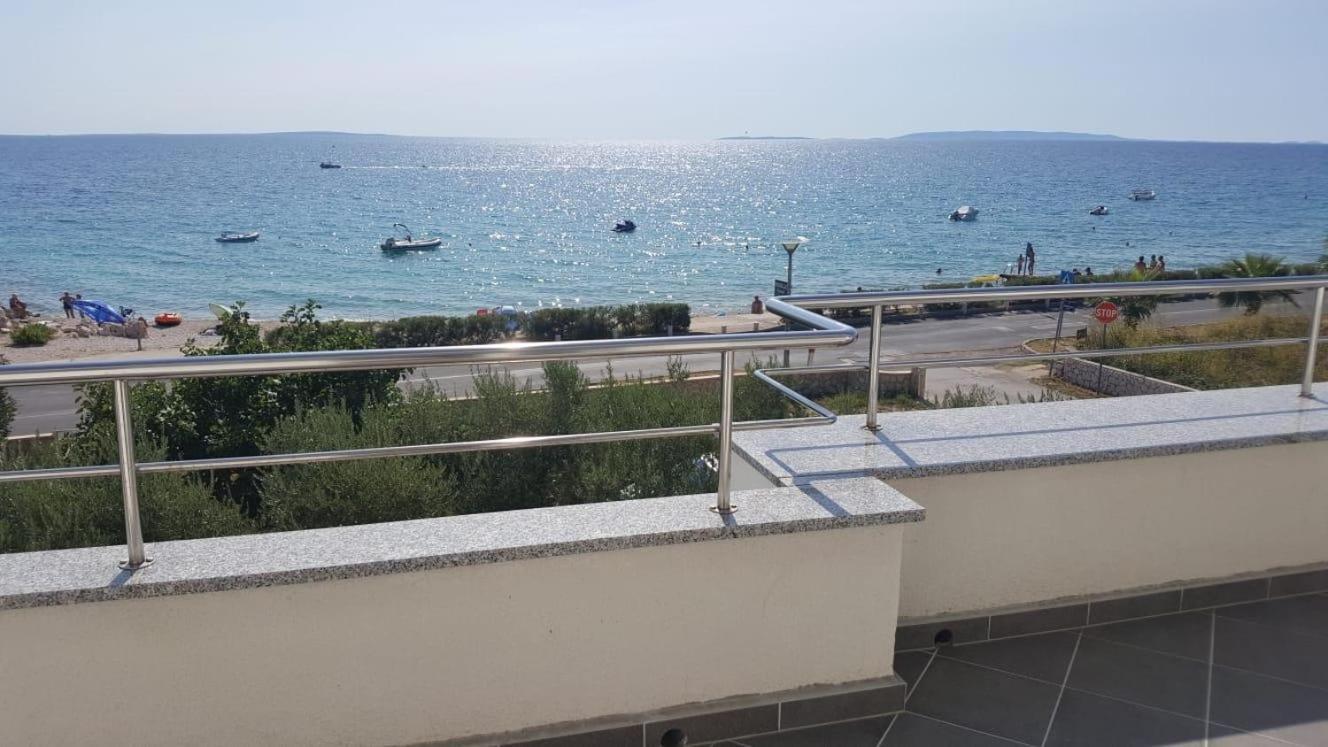 Apartments By The Sea Novalja, Pag - 9326 المظهر الخارجي الصورة