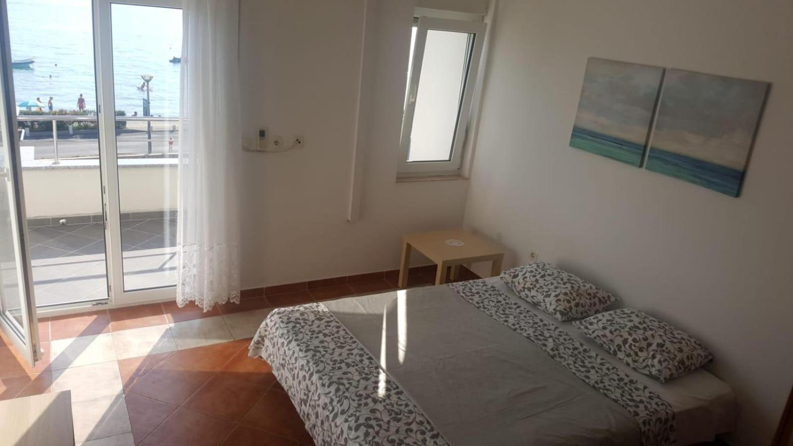 Apartments By The Sea Novalja, Pag - 9326 المظهر الخارجي الصورة